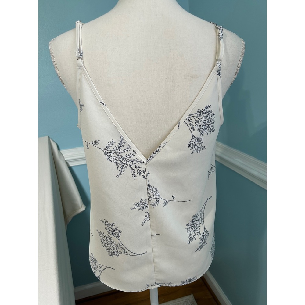LOFT Women White Navy Blue Botanical Sprig Print V-Neck Cami Tank Top Size M - Picture 4 of 4